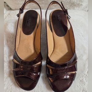Softspots Women's Patent Slingback Leather Heels in Dark Brown. Sz 7 1/2 M
